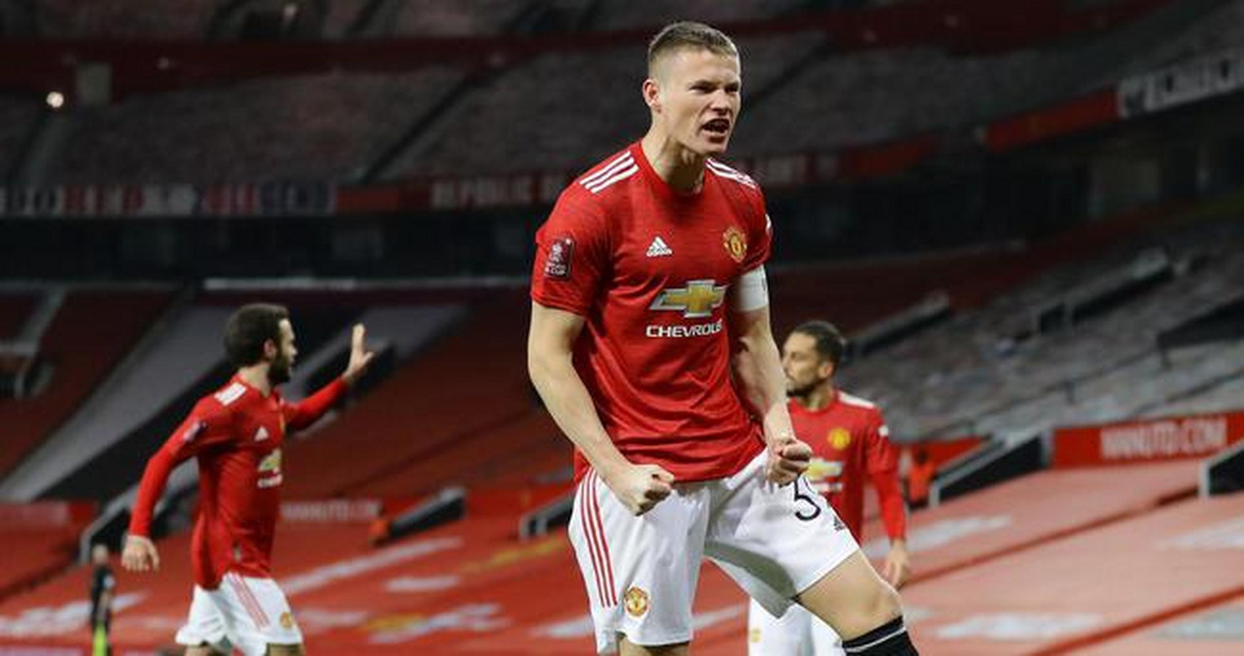 足总杯冲刺阶段走向成谜，深圳男篮战术微调，媒体盛赞，心理建设被强调(我可以差遣谁原唱)